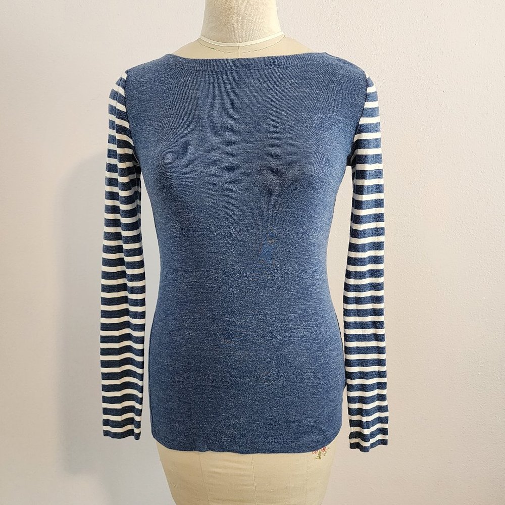 Women's Gap long-sleeved boatneck t-shirt blue and white stripes, size S